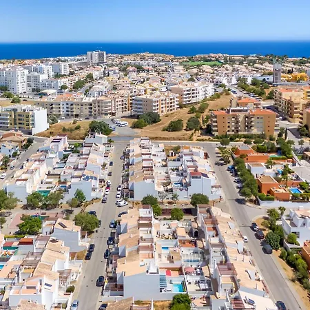 Luxurious 3 Bdr House With Pool & Bbq By Lovelystay Лагуш