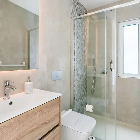 Luxurious 3 Bdr House With Pool & Bbq By Lovelystay Дом отдыха Лагуш