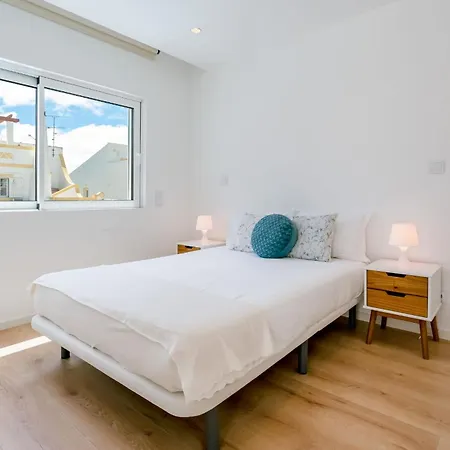 Luxurious 3 Bdr House With Pool & Bbq By Lovelystay