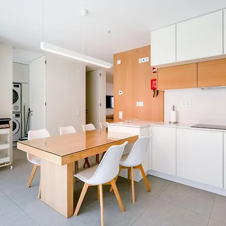 Luxurious 3 Bdr House With Pool & Bbq By Lovelystay Holiday home