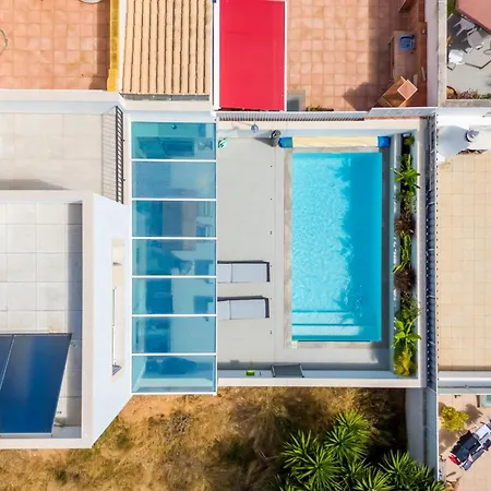 Luxurious 3 Bdr House With Pool & Bbq By Lovelystay לאגוּ‏ש
